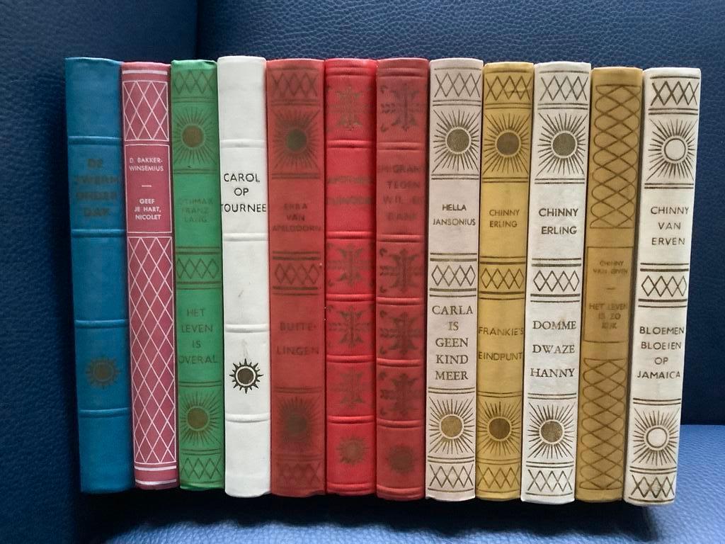 11 x Zonne-reeks - 1e druk - tekeningen van Hans Borrebach, Ophalen of Verzenden, Gelezen, Diverse