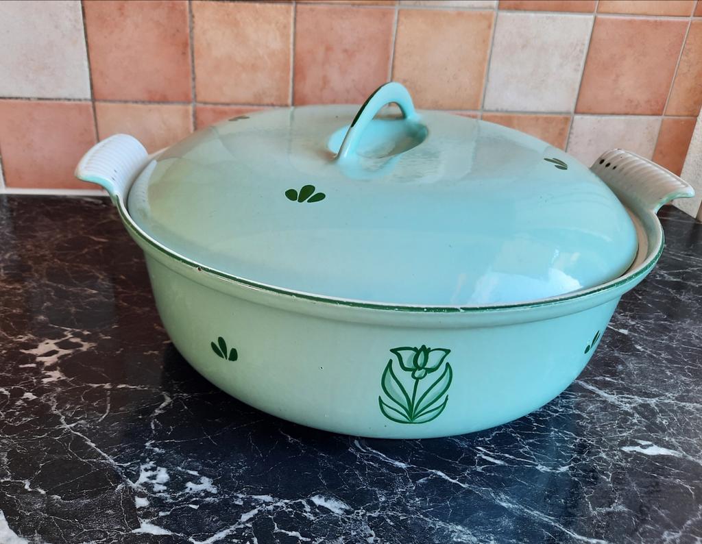 Grote geëmailleerde gietijzeren braadpan, Ophalen