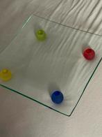 Glazen fruitschaal met gekleurde voetjes 28,5x28,5, Ophalen, Schaal, Vierkant, Glas
