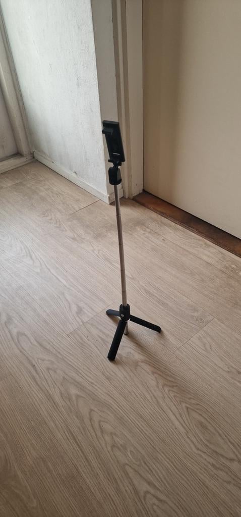 Bluetooth selfie sticks met statief 33 stuks, Ophalen, Nieuw, Auto
