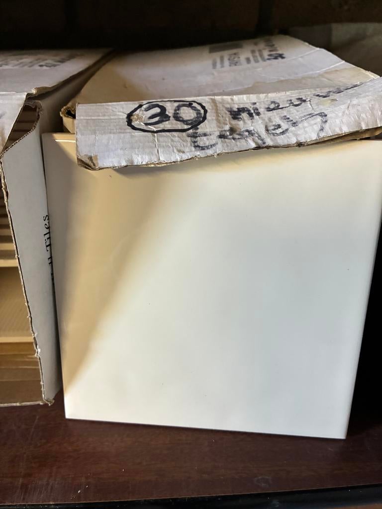 Nieuwe witte wandtegels (50 stuks) - Johnson Tiles, Ophalen, Nieuw, Minder dan 20 cm, 20 tot 40 cm