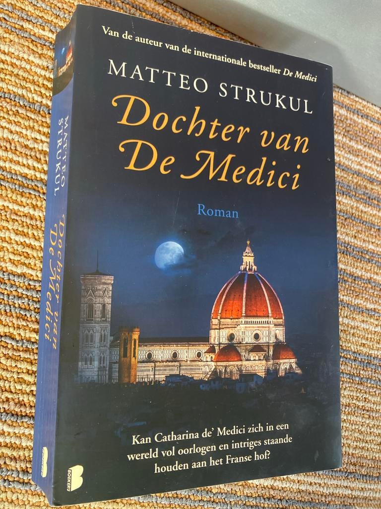 Dochter van De Medici - Matteo Strukul, Ophalen of Verzenden, Gelezen, Nederland