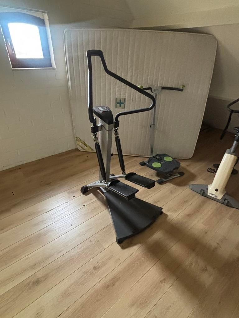 5 toestellen  step fiets bank twist buik, Ophalen of Verzenden, Zo goed als nieuw, Buik, Krachtstation