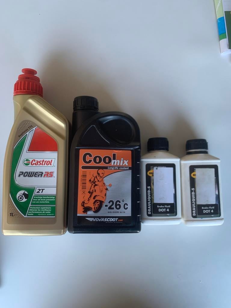 Castrol POWER RS Motorolie, Koelvloeistof & Remvloeistof Set, Ophalen of Verzenden