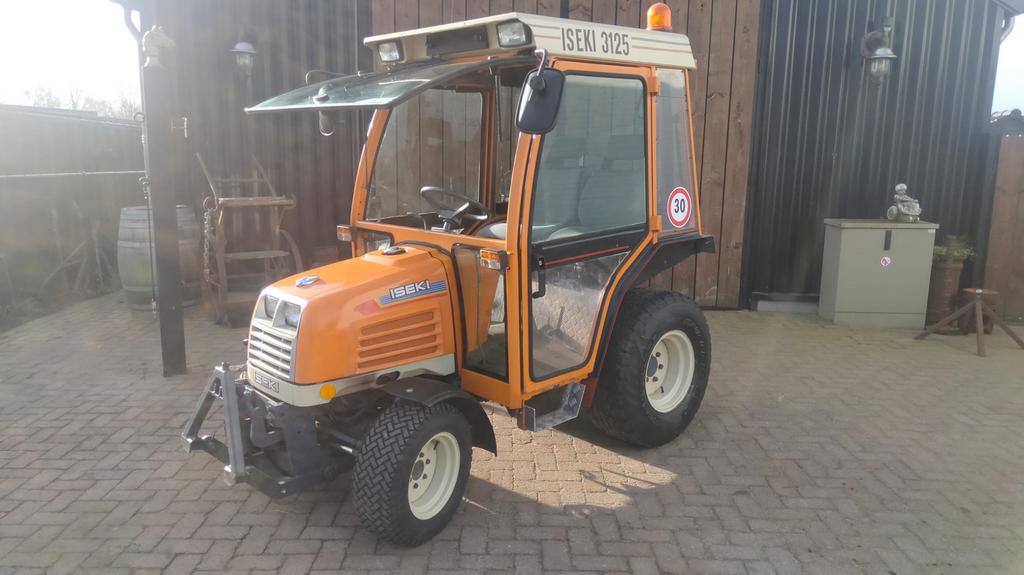 Iseki 3125 , met cabine, Zakelijke goederen, Agrarisch | Tractoren, Ophalen, Oldtimer, McCormick, Tot 80 Pk