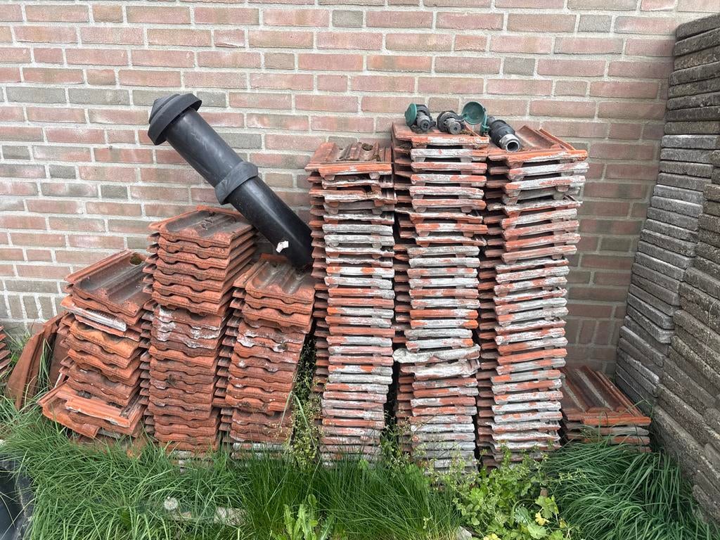 Gebruikte Geba-Laurijssens Tegelen dakpannen, Gebruikt, Steen of Klei, Ophalen of Verzenden, 15 m² of meer