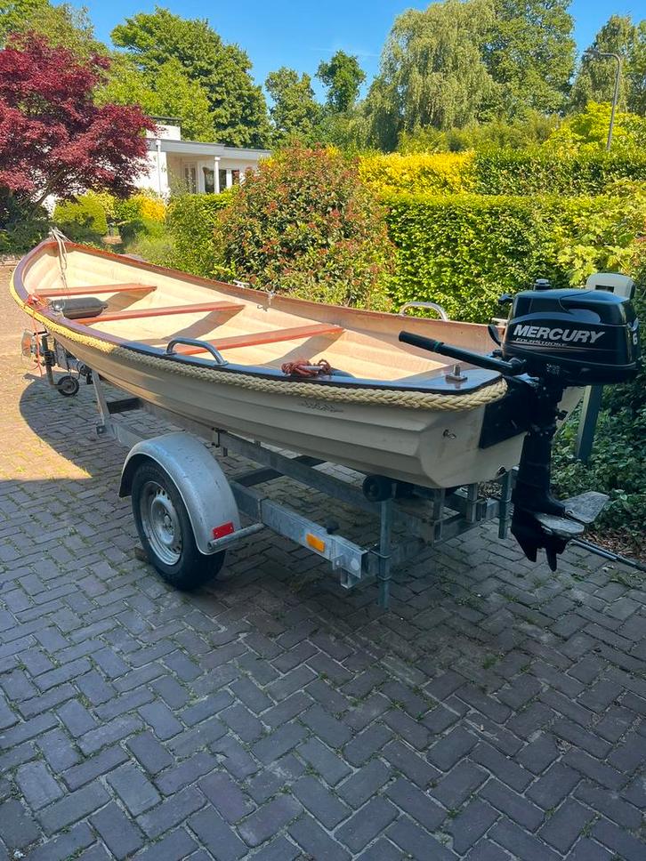 Sloep Vitress Polyester , Pega kanteltrailer & Mercury 6pk, Watersport en Boten, Sloepen, Gebruikt, 10 tot 30 pk, 3 tot 6 meter