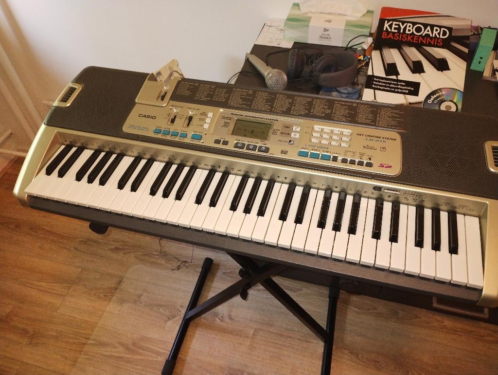 Keyboard met easystyle oplichtende toetsen, Ophalen, Casio, Overige aantallen, Zo goed als nieuw