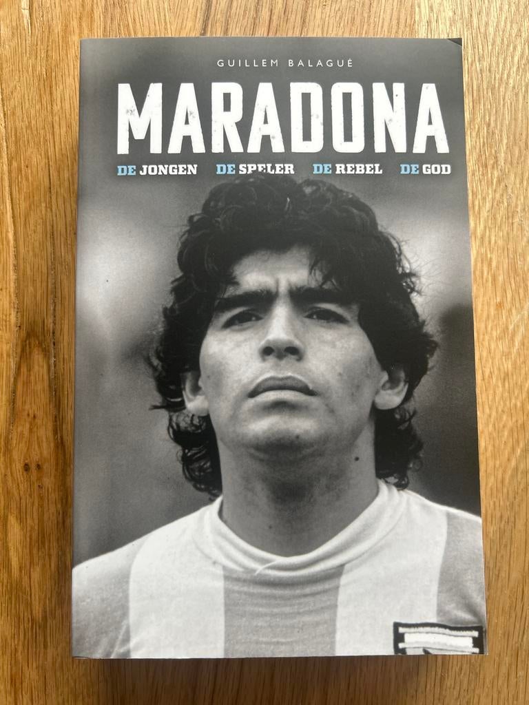 Maradona: De Jongen, De Speler, De Rebel, De God, Ophalen of Verzenden, Zo goed als nieuw, Overige sporten