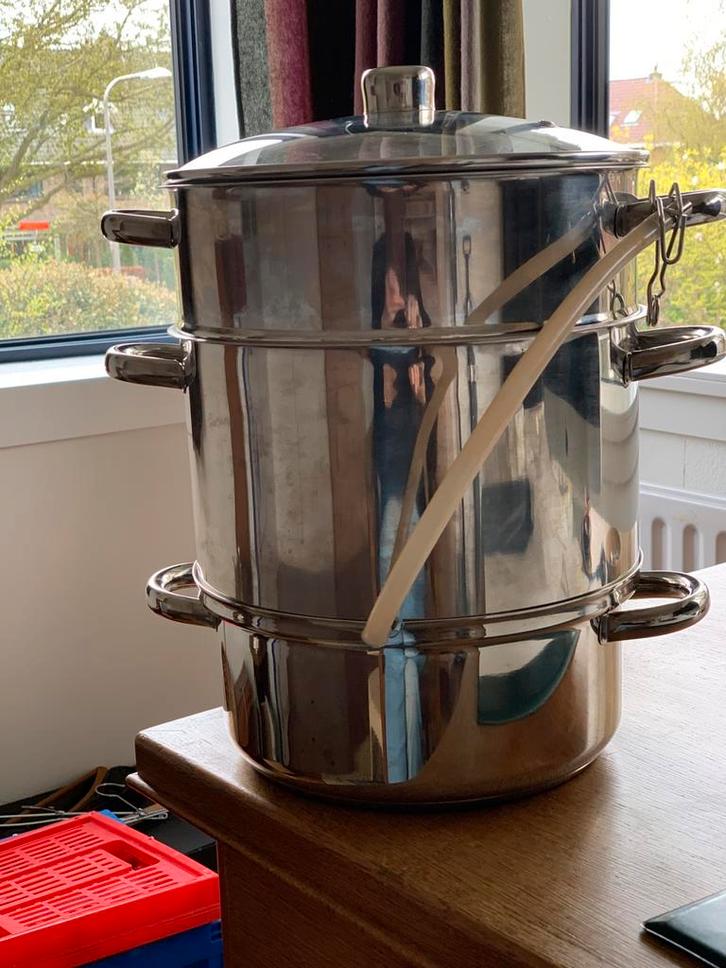 Sap extractor van roestvrijstaal van het Deense merk Schou, Huis en Inrichting, Keuken | Potten en Pannen, Zo goed als nieuw, Pannenset
