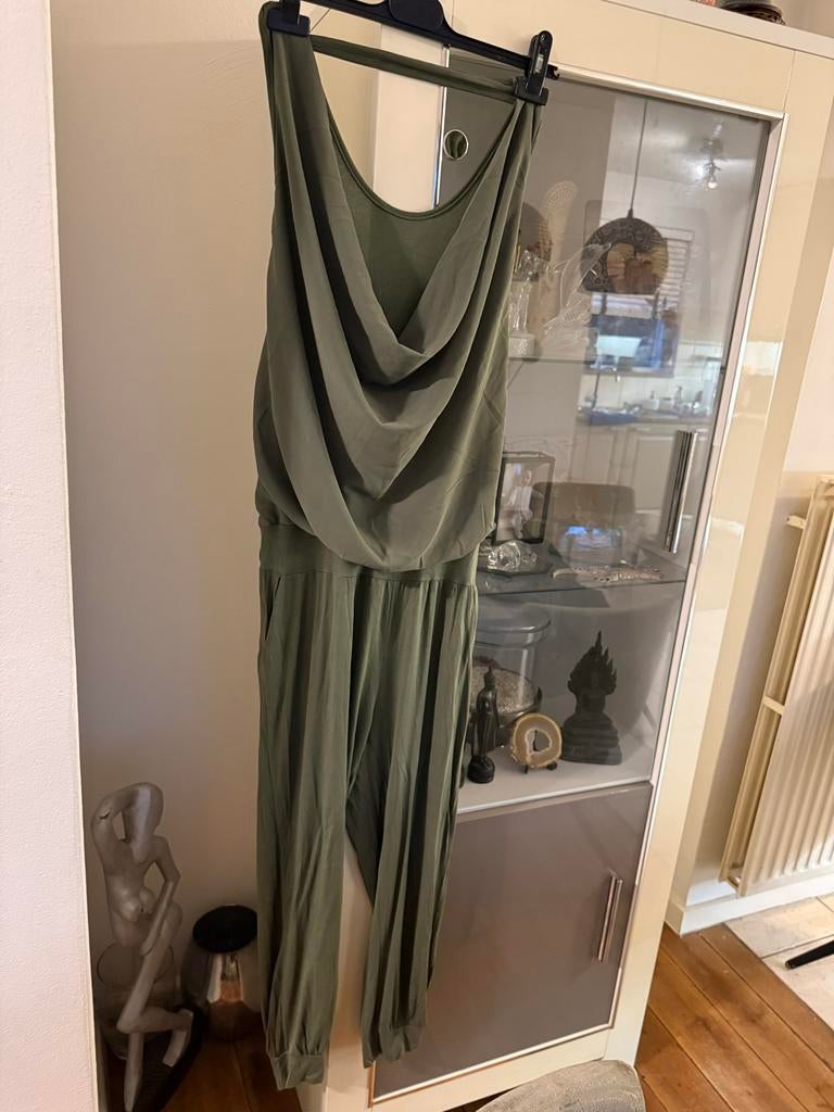 FAME Groene Jumpsuit Maat M/L, Kleding | Dames, Ophalen of Verzenden, Zo goed als nieuw, Maat 38/40 (M), Groen