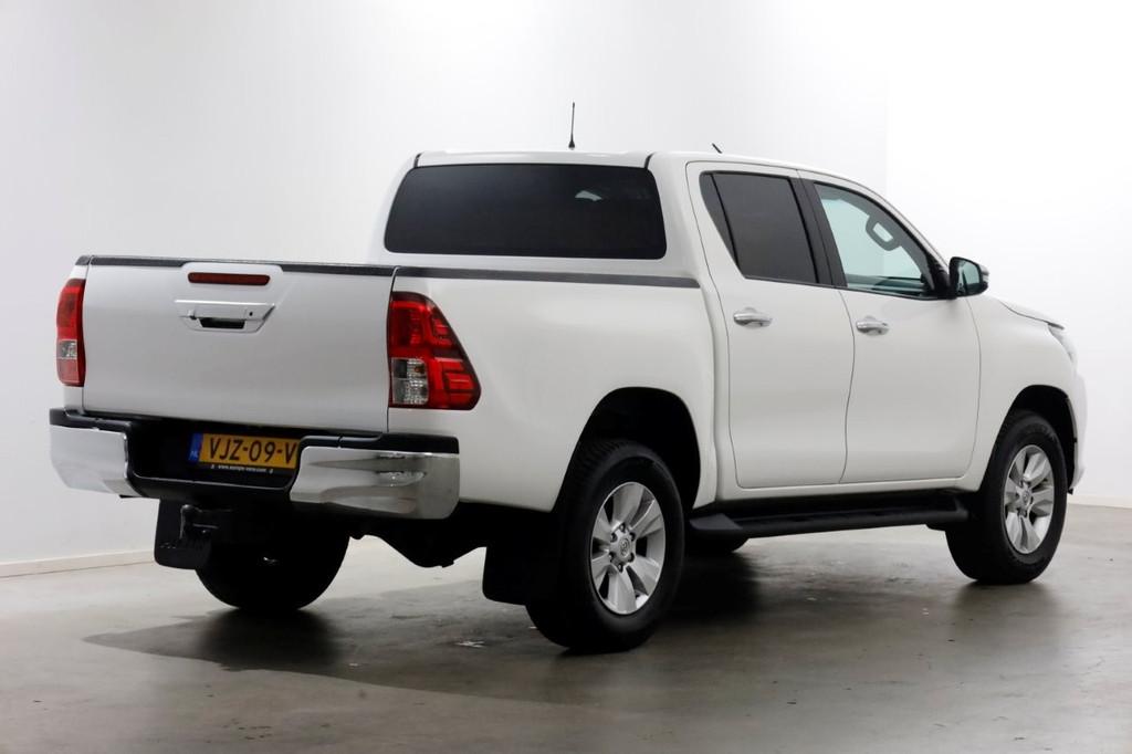 Toyota Hilux 2.4 D-4D-F 150pk E6 4WD 4x4 Double Cab Automaat, Auto's, Automaat, Gebruikt, Euro 6, 4 cilinders