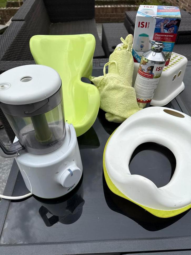 Baby uitzet: Flessenwarmer, voedselbereider, potje, Kinderen en Baby's, Babyvoeding en Toebehoren, Gebruikt, Overige typen, Ophalen of Verzenden