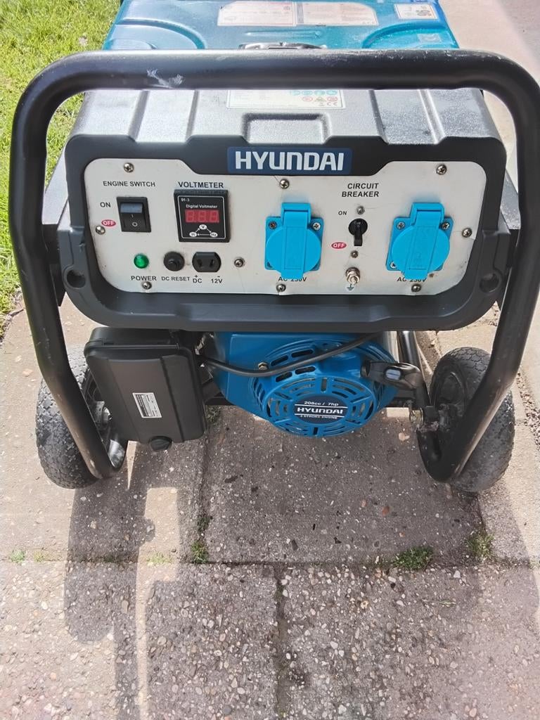 Nette, goed werkende Hyundai aggregaat 2.5 kW, Ophalen, Gebruikt