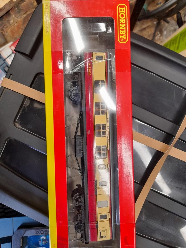 Grote hoeveelheid oude engelse treintjes, Gebruikt, Gelijkstroom, Rails, Ophalen