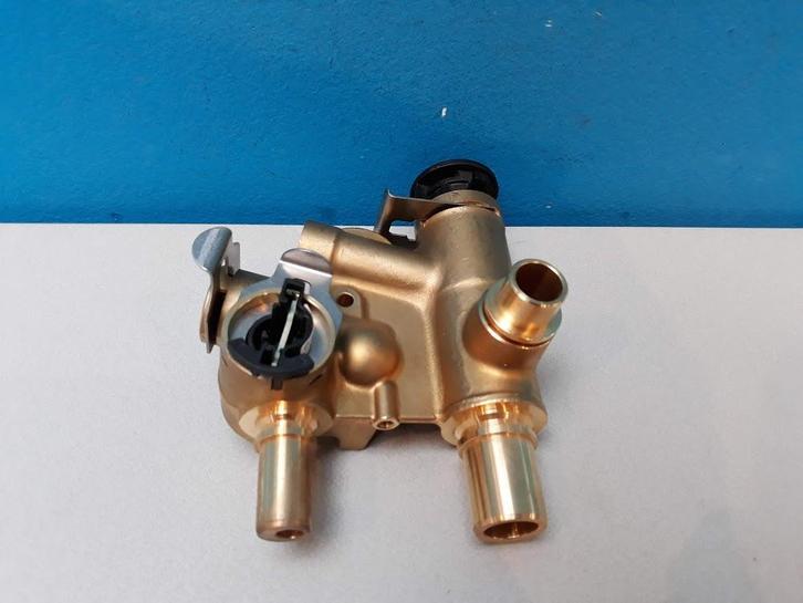 Hydroblok rechts / aansluitstuk retour drieweg Nefit Proline, Doe-het-zelf en Verbouw, Verwarming en Radiatoren, Nieuw, Cv-ketel of Combi-ketel