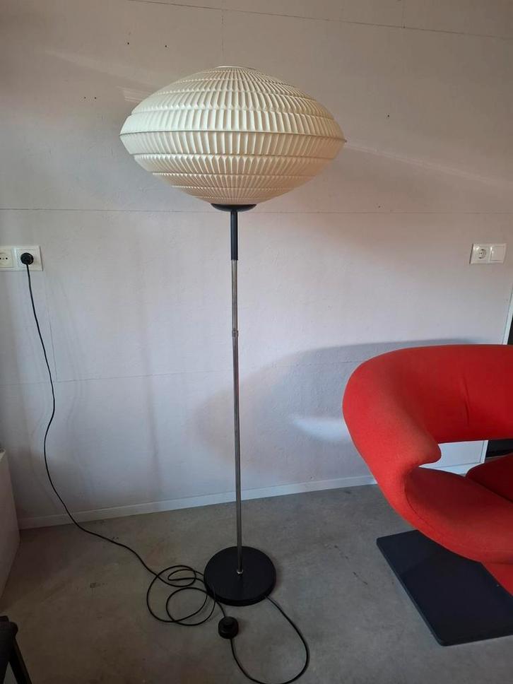 Philips nx 222 vloerlamp, Huis en Inrichting, Lampen | Vloerlampen, Gebruikt, 150 tot 200 cm, Kunststof, Metaal, Ophalen of Verzenden