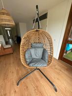 Hangstoel van riet met kussen, Ophalen, Overige kleuren, Riet of Rotan, Zo goed als nieuw