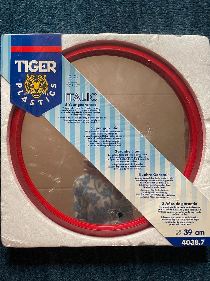 Retro vintage ronde jaren 70 TIGER spiegel / wandspiegel, Antiek en Kunst, Antiek | Spiegels, Minder dan 50 cm, Minder dan 100 cm