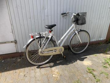 Damesfiets 28 inch 7 versnelling  beschikbaar voor biedingen