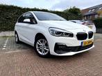 BMW 2-Serie Active Tourer 218i Executive 140pk Aut, Auto's, 74 €/maand, Zwart, 4 cilinders, Wit