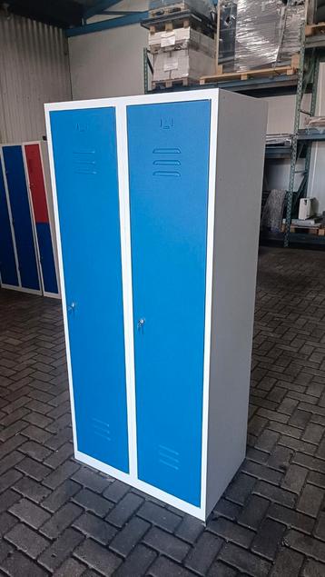Metalen 2 deurslockerkast  beschikbaar voor biedingen