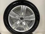 19 inch Origineel Volkswagen Tiguan 235/50/19 Pirelli et43, 19 inch, Banden en Velgen, 235 mm, Zomerbanden