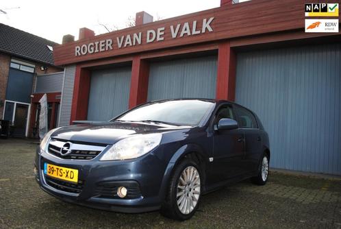 Opel Signum 2.2-16V Executive, Auto's, Opel, Bedrijf, Te koop, Signum, Airbags, Airconditioning, Boordcomputer, Climate control