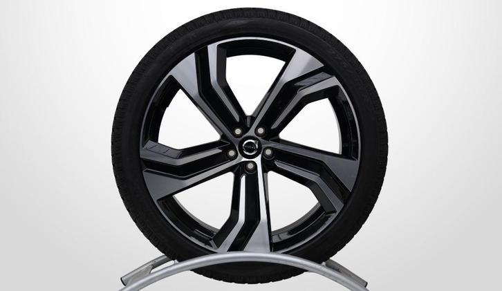 Volvo XC90 winterset 22 inch, Auto-onderdelen, Banden en Velgen, Banden en Velgen, Winterbanden, Overige maten, 285 mm, Personenwagen