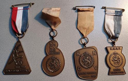 Medaille KNGV K.N.V.G. Bondswandeldag Jaren '50 / '60 Turnen, Postzegels en Munten, Penningen en Medailles, Overige materialen