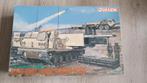 Dragon 1/35 MLRS with rocket pods met Voyager PE set, Hobby en Vrije tijd, Modelbouw | Auto's en Voertuigen, Overige merken, Tank