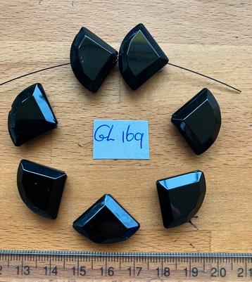 GL-169 Glas facet 2,5x1,8x0,7cm 30 stuks  beschikbaar voor biedingen