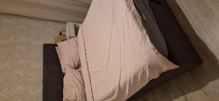 Jysk bed met opbergruimte. Vanaf 21 oktober, Huis en Inrichting, Slaapkamer | Bedden, Zo goed als nieuw, Tweepersoons, 140 cm