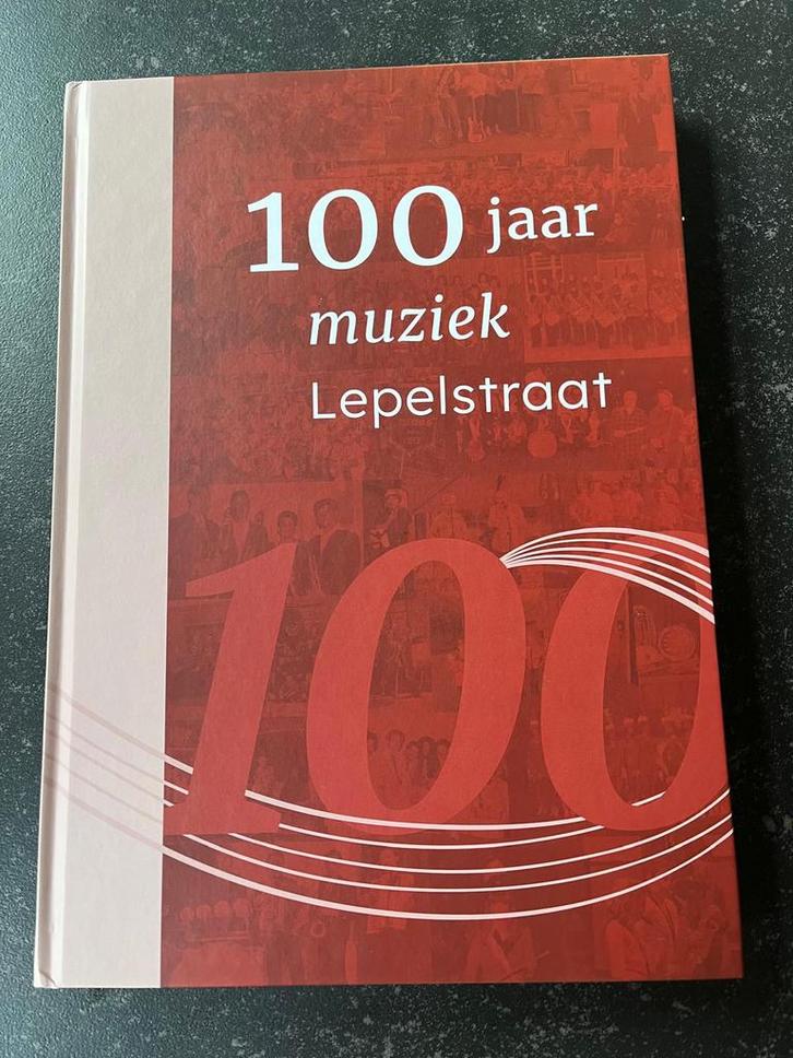 Boek over 100 jaar muziek Lepelstraat, Boeken, Muziek, Nieuw, Algemeen, Ophalen of Verzenden