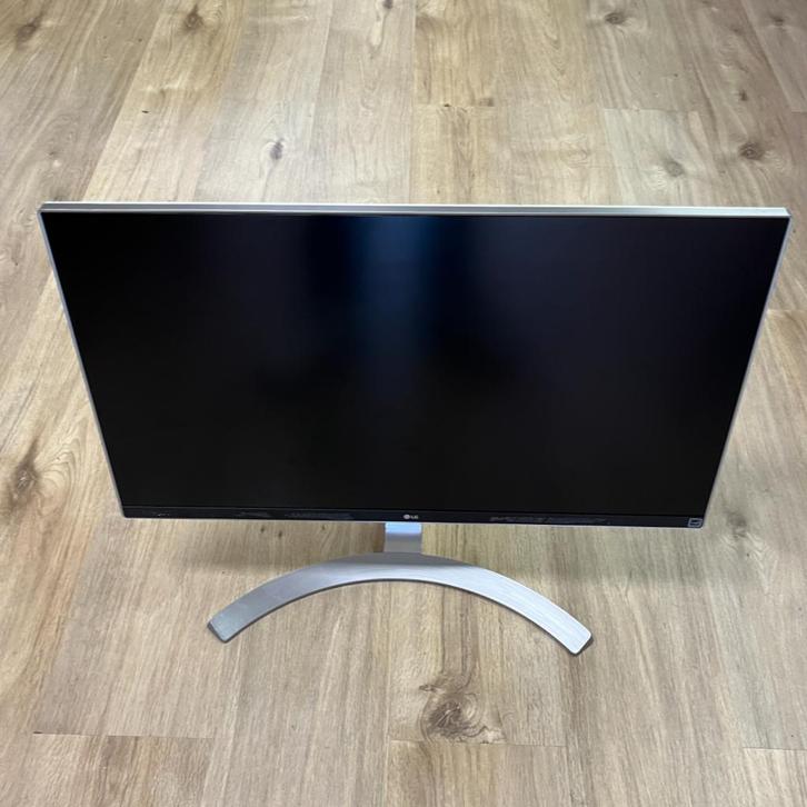 LG 27UD88-W 4K UHD Monitor - 27 inch | Nette staat, Computers en Software, Monitoren, Zo goed als nieuw