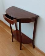 KLASSIEK HOUTEN HALF ROND HALTAFELTJE., Antiek en Kunst, Ophalen