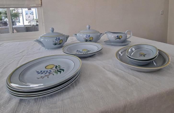 Arabia Windflower servies, Antiek en Kunst, Antiek | Servies compleet, Ophalen of Verzenden