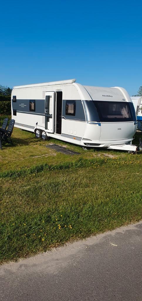 Hobby 720 kwfu 2018, Caravans en Kamperen, Caravans, Particulier, tot en met 6, 2000 kg en meer, Rondzit, Hobby, Ophalen