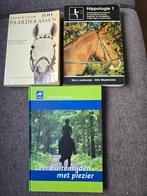 Paardenboeken, hippologie 1, buitenrijden, paardenrassen, Boeken, Ophalen of Verzenden, Gelezen, Overige onderwerpen, Diverse