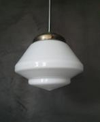 Vintage Art deco Glazen conische Hanglamp / schoollamp, Gebruikt, Ophalen of Verzenden, Glas, Minder dan 50 cm