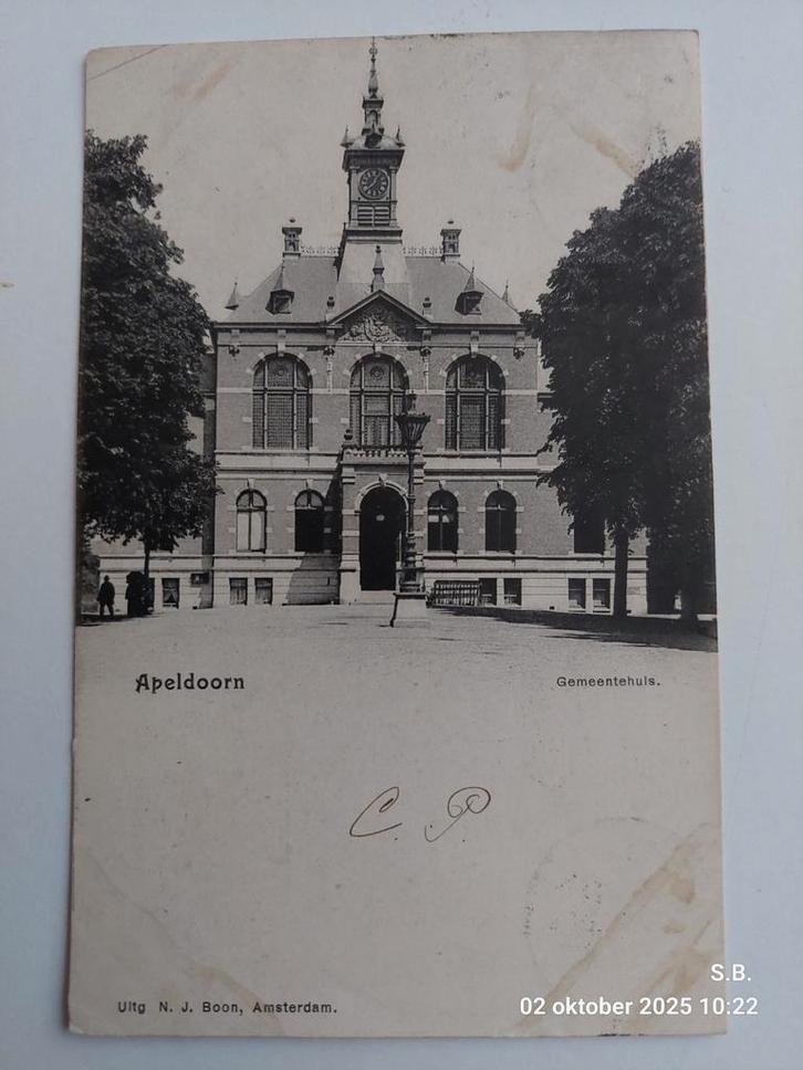 Oude ansichtkaart - Apeldoorn - Gemeentehuis, Verzamelen, Ansichtkaarten | Nederland, Gelopen, Gelderland, Voor 1920, Verzenden