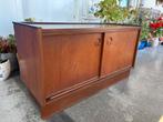 Vintage houten kastje met schuifdeuren, Ophalen, Gebruikt, 50 tot 100 cm, 25 tot 50 cm