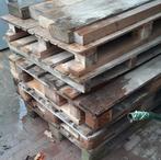 Stapel Pallets voor Brandhout, Ophalen