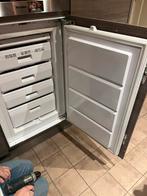 Inbouwvriezer goede staat Bauknecht, Witgoed en Apparatuur, Vriezers en Diepvrieskisten, Gebruikt, Minder dan 60 cm, Inbouw, Ophalen