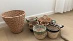 Veel rieten rotan zeegras mandjes bloempotjes etc,, Ophalen, Zo goed als nieuw, Rond, Riet