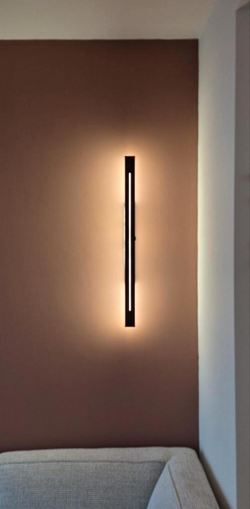 Moderne LED Wandlamp Zwart - 80cm - Dimbaar, Huis en Inrichting, Lampen | Wandlampen, Nieuw, Metaal, Ophalen of Verzenden
