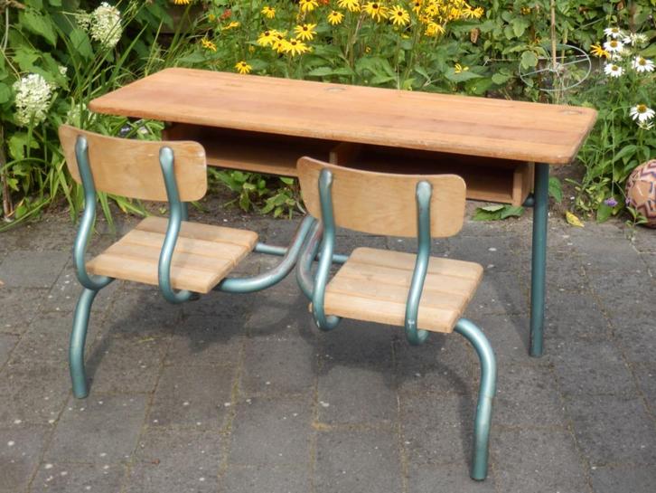 lessenaartje antiek, maar stevig, Kinderen en Baby's, Kinderkamer | Tafels en Stoelen, Gebruikt, Tafel(s) en Stoel(en), Ophalen