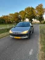 Peugeot 206 1.4 5D 2002 Grijs, Voorwielaandrijving, Stof, 4 cilinders, Origineel Nederlands