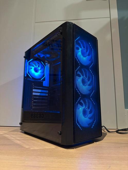 Msi mag forge m100a + 6 fans + rgb controller, Computers en Software, Computerbehuizingen, Zo goed als nieuw, Ophalen of Verzenden