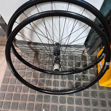 Setje race fietswielen voor Schijfrem  beschikbaar voor biedingen